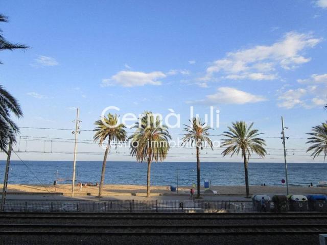 Piso en Venta en Badalona