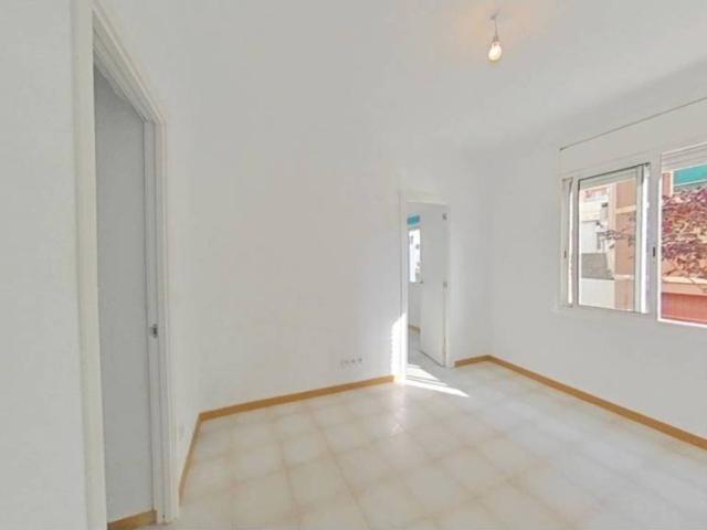 Piso en Venta en Badalona