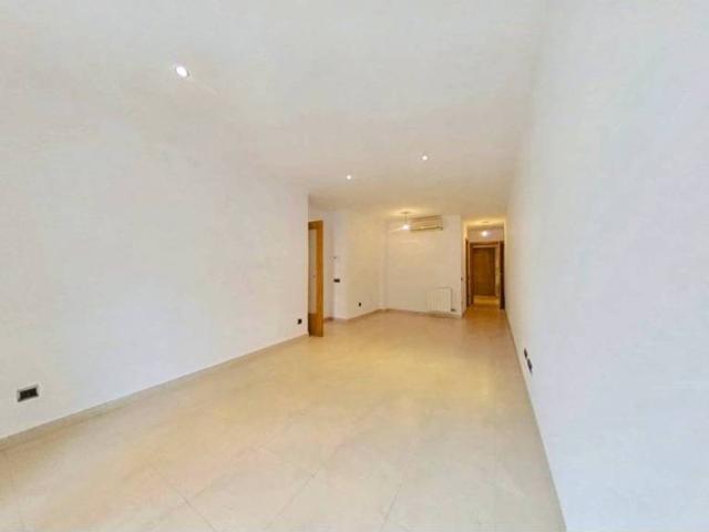 Piso en Venta en Badalona