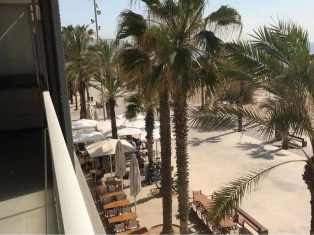 Piso en Venta en Badalona