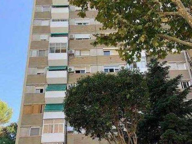 Piso en Venta en Badia del Vallès