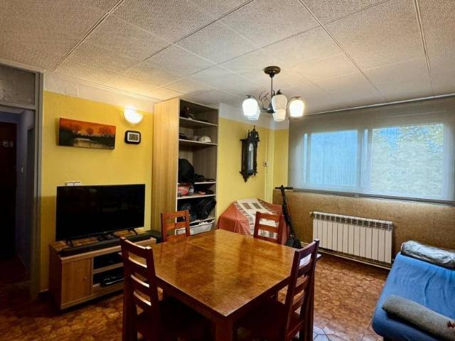 Piso en Venta en Badia del Vallès