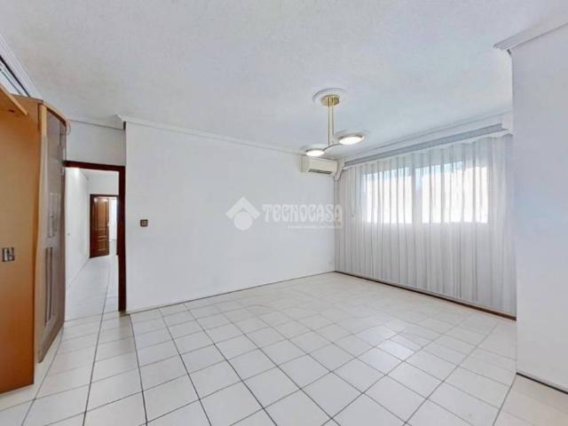 Piso en Venta en Badia del Vallès