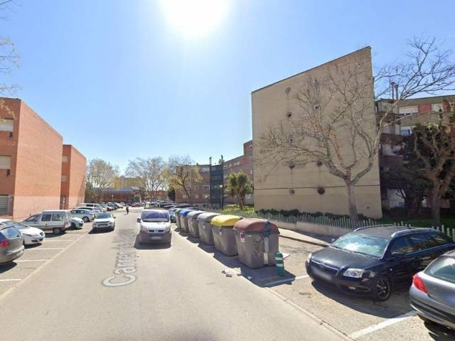 Piso en Venta en Badia del Vallès