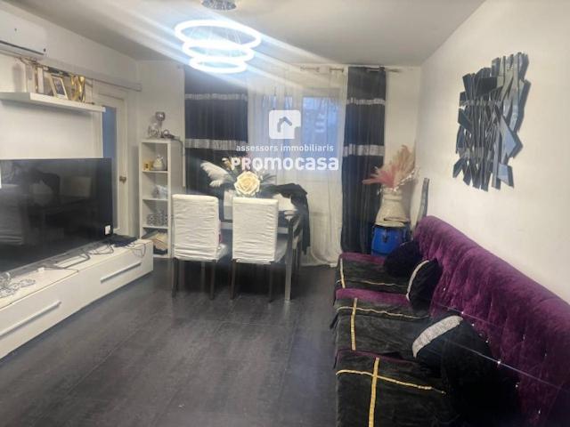 Piso en Venta en Badia del Vallès