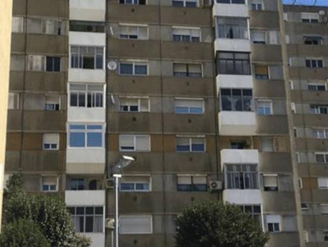 Piso en Venta en Badia del Vallès