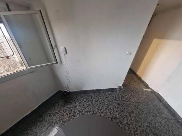Piso en Venta en Badia del Vallès