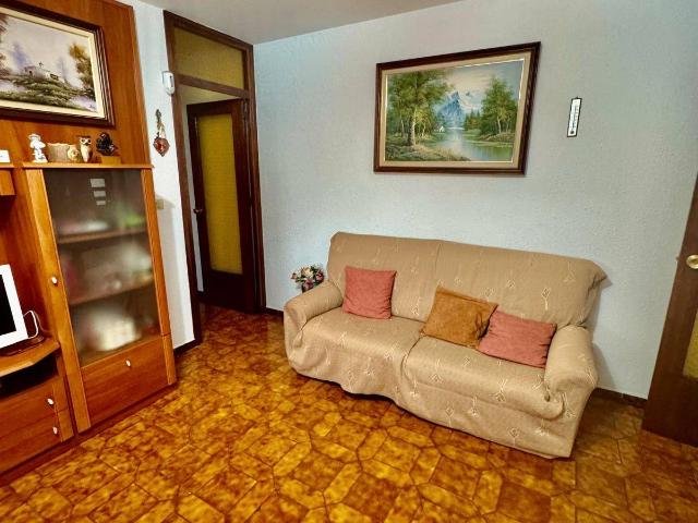 Piso en Venta en Badia del Vallès
