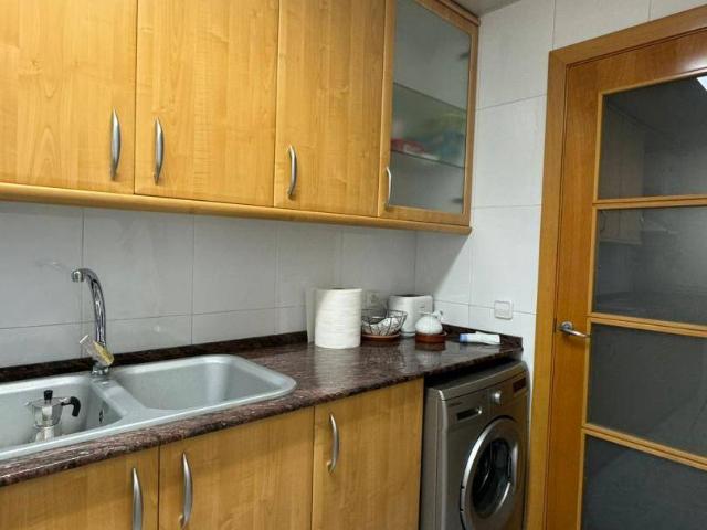 Piso en Venta en Badia del Vallès