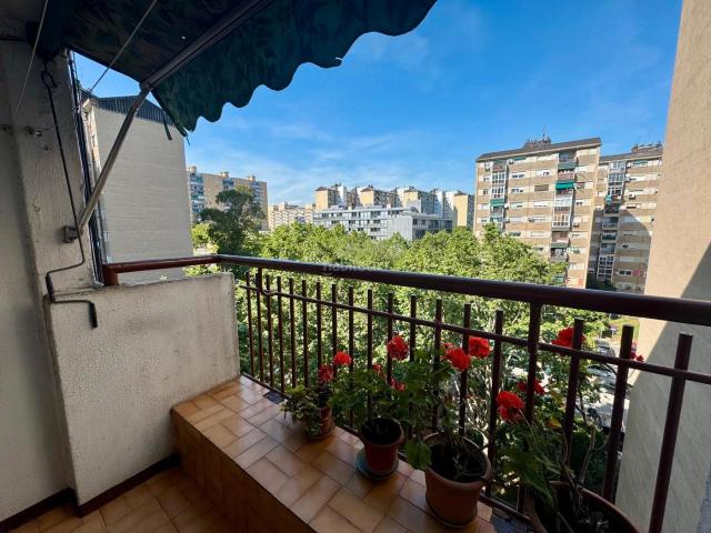 Piso en venta en Badia del Vallès. CON ASCENSOR Y BALCÓN. Pisos Badia del.