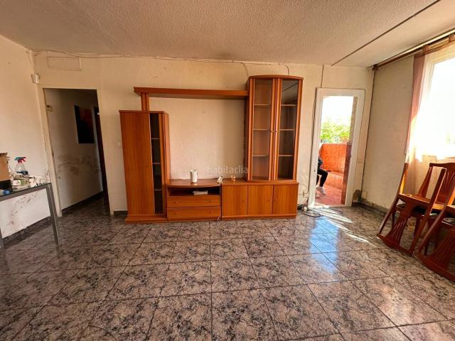 Piso en venta en Badia del Vallès. Oportunidad de Inversión en Badia del Vallès Piso con Potencial. Pisos Badia del.