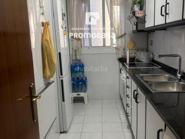 Piso en venta en Badia del Vallès. Piso para entrar a vivir con balcón en proceso. Pisos Badia del.