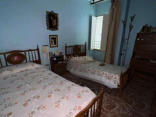 Piso en venta en Bailén. Piso de tres dormitorios en el centro. Pisos.
