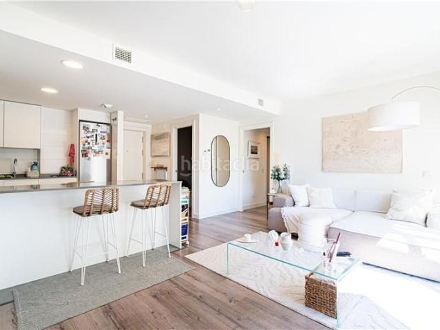 Piso en venta en Baleares Calvià, Santa Ponça. Piso de diseño en residencial con piscina y jardines comunitarios. Pisos.