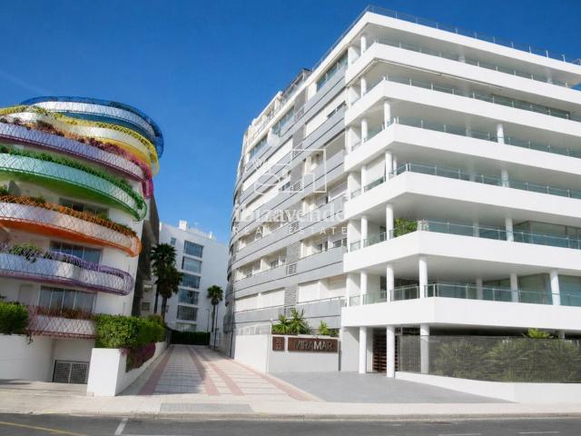Piso en venta en Baleares Ibiza, Marina Botafoc Talamanca. Exclusivo apartamento de lujo en Edificio Miramar con vistas a Dalt Vila. Pisos.