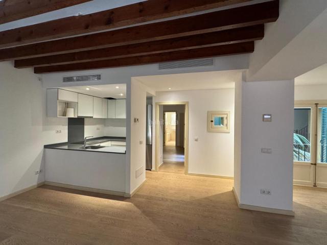 Piso en venta en Baleares Palma de Mallorca, Monti Sion. Piso renovado de 2 dormitorios en el casco antiguo de Palma. Pisos Palma de.