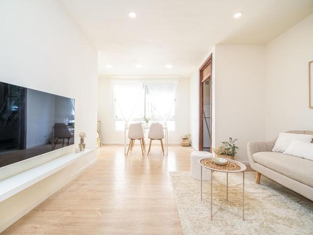 Piso en venta en Baleares Palma de Mallorca, Arxiduc. Piso de tres habitaciones en Bons Aires. Pisos Palma de.