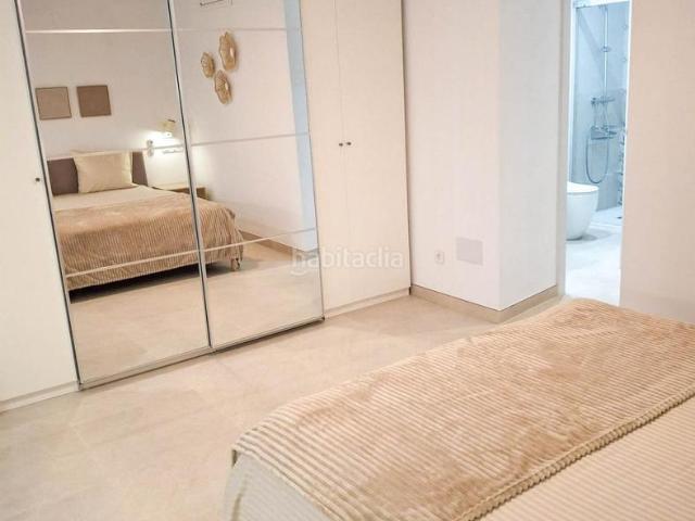 Piso en venta en Baleares Palma de Mallorca, Camp D´en Serralta. Refugio urbano exclusivo en Palma completamente renovado, de alta calidad y perfectamente diseñado. Esta propiedad es la mejor pru.