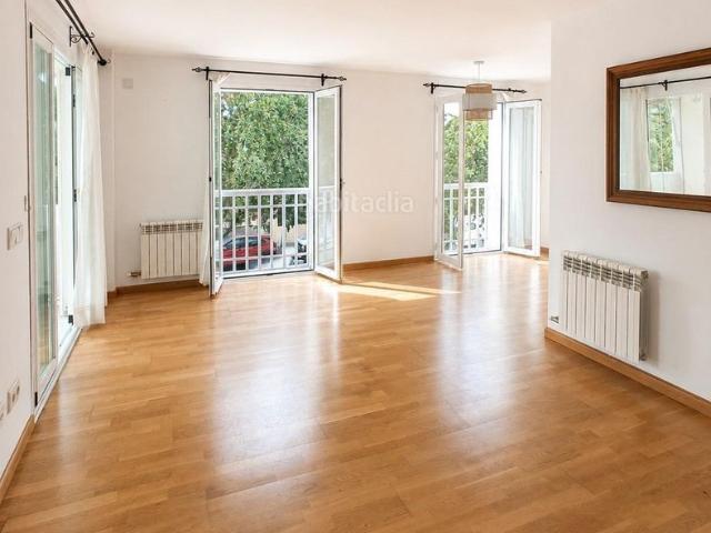 Piso en venta en Baleares Palma de Mallorca, Ciudad Jardín. Amplio piso de 4 dormitorios con terraza a pocos minutos de la playa en Ciudad Jardín. Pisos Palma de.
