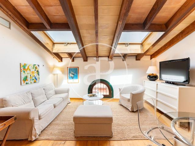 Piso en venta en Baleares Palma de Mallorca, Cort. Ático en venta con inquilino en Cort, Palma. Pisos Palma de.