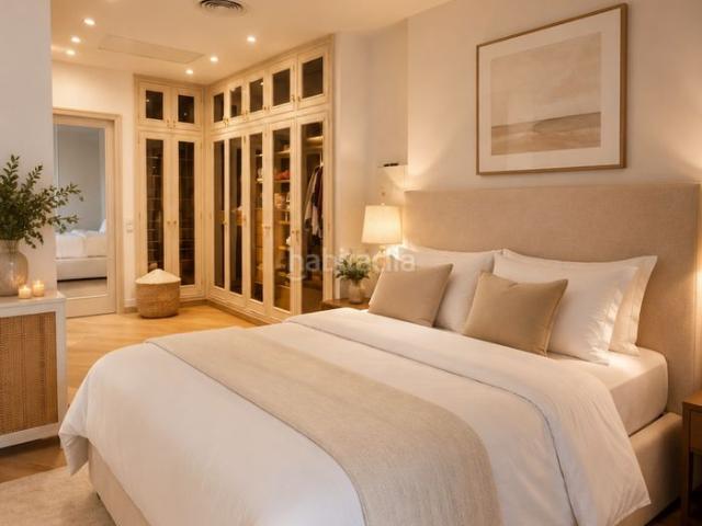 Piso en venta en Baleares Palma de Mallorca, La Llotja Born. Exclusivo apartamento señorial en el Paseo del Born frente a la Catedral de PalmaEn una de las ubicaciones más prestigiosas de Pa. Pisos.