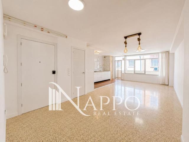 Piso en venta en Baleares Palma de Mallorca, Plaça de Toros. Luminoso piso con terraza interior en Plaza de Toros. Pisos Palma de.