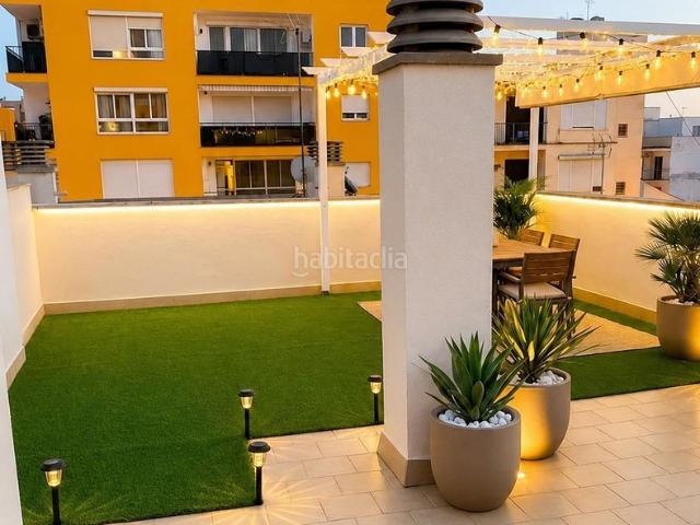 Piso en venta en Baleares Palma de Mallorca, Plaça dels Patins. Luminoso piso de 2 dormitorios con garaje, trastero y terraza en P. Pisos Palma de.