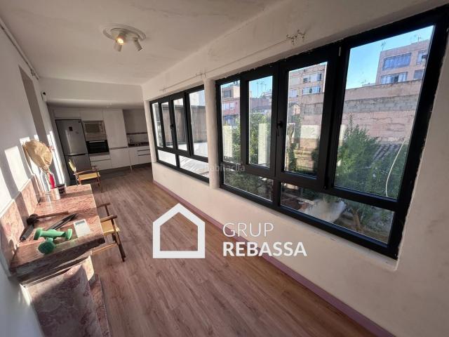 Piso en venta en Baleares Palma de Mallorca, Son Canals. La sensación de vivir en una casa techo libre, jardín privado y entrada independiente. Pisos Palma de.