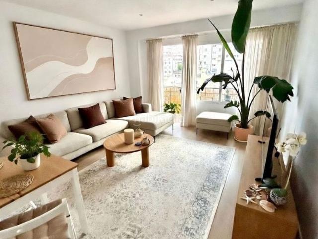 Piso en venta en Baleares Palma de Mallorca, Son Cotoner. Apartamento Reformado con Terraza en Son Cotoner, Palma. Pisos Palma de.