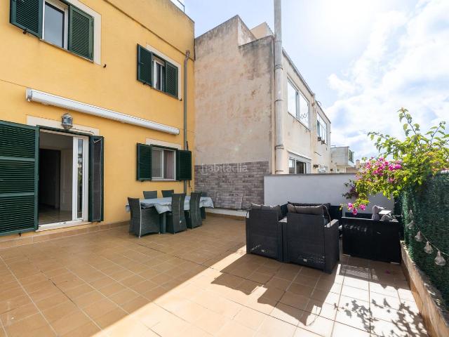 Piso en venta en Baleares Santa María del Camí. Fantástico primer piso con gran terraza. Pisos Santa María del.