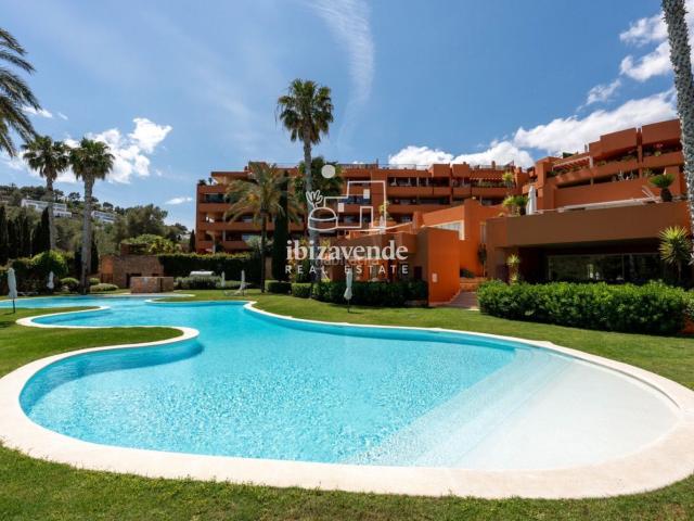 Piso en venta en Baleares Santa Eulària, Roca Llisa. Amplio piso en la exclusiva urbanización Roca Llisa. Pisos Santa.