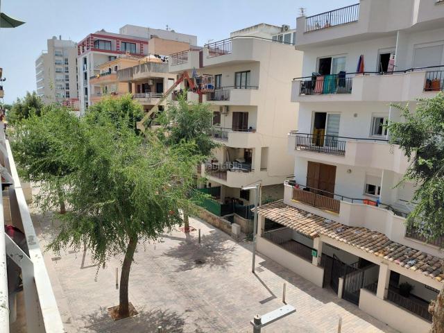 Piso en venta en Baleares Son Servera, Cala Millor. A 150 metros de la playa amplio piso con terraza en Cala Millor. Pisos Son.