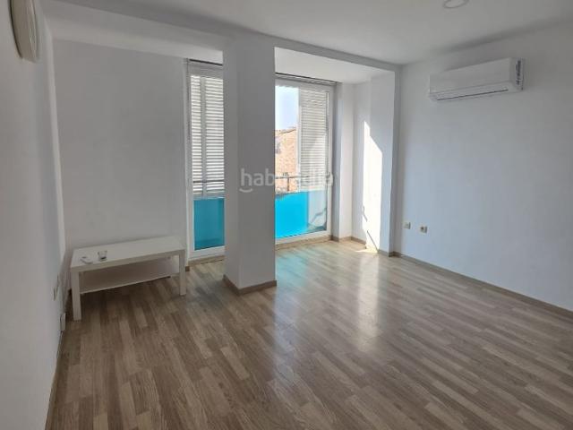 Piso en venta en Banyoles. PIS D'UNA HABITACIÓ AMB TRASTER I RENTADOR INDEPENDENTS. Pisos.