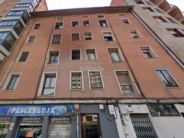 Piso en venta en Basauri, Kalero Basozelai. Pisos.