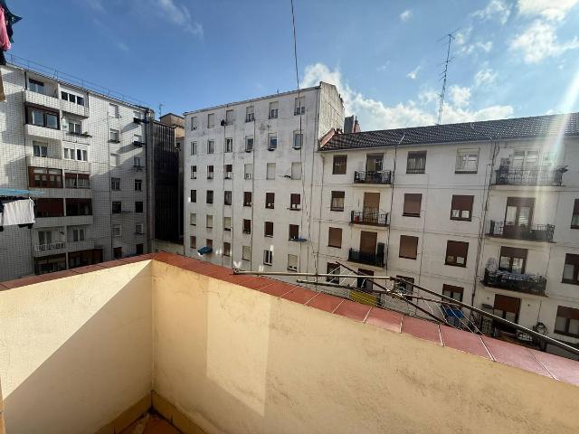 Piso en Venta en Basurtu