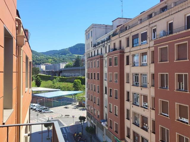 Piso en Venta en Basurtu