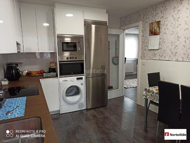 Piso en venta en Barakaldo, Bagatza S. Vicente. SE VENDE PISO CON ASCENSOR EN BAGATZA. Pisos.