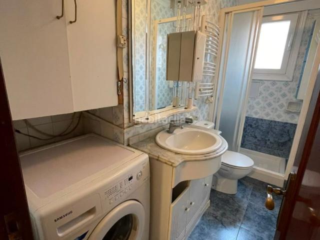 Piso en venta en Barakaldo, Cruces. Acogedora vivienda de 50 m² con 2 habitaciones en el centro de Cruces. Pisos.