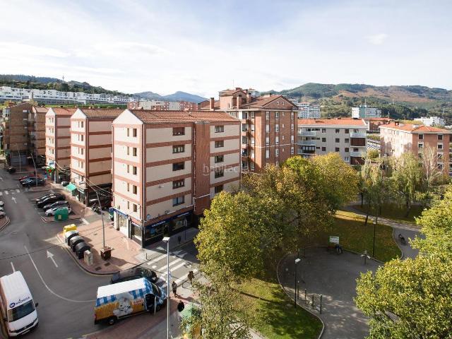 Piso en venta en Barakaldo, Cruces. Plaza de Cruces a tu gusto. Pisos.