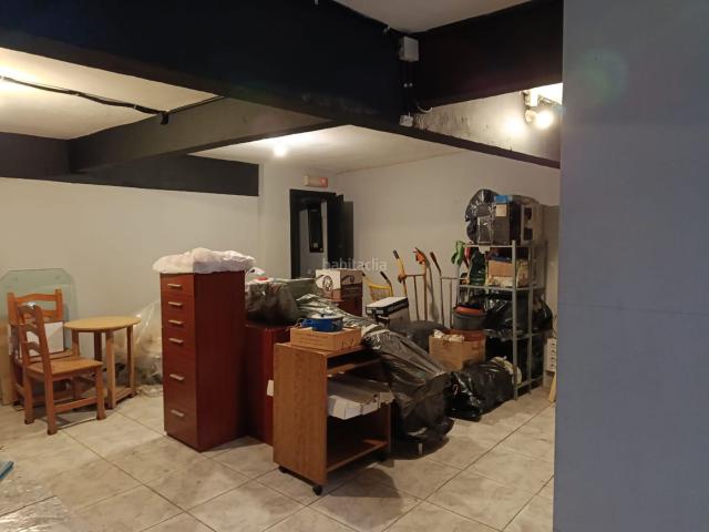 Piso en venta en Barakaldo, Rontegui Pormetxeta. se vende local puede cambiar a la vivienda 70m2, más 55m2 de sotano de local, en barakaldo, necesita reforma. Pisos.