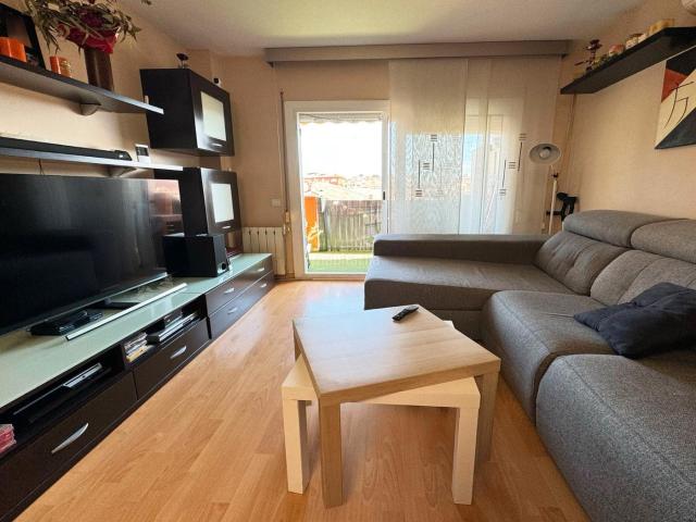 Piso en venta en Barberà del Vallès, Barri Antic. Piso de 3h, con balcón. Pisos Barberà del.