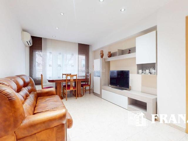 Piso en venta en Barberà del Vallès, Centre Eixample Can Llobet. VIVIENDA de 78m2 en Av. GENERALITAT en perfecto estado, para entrar a vivir. Pisos Barberà del.