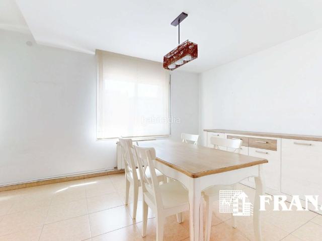Piso en venta en Barberà del Vallès, Centre Eixample Can Llobet. VIVIENDA en Avenida Virgen de Montserrat. Pisos Barberà del.