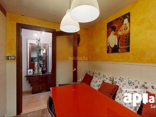 Piso en venta en Barberà del Vallès, Centre Eixample Can Llobet. Piso reformado en venta en zona tranquila y muy bien comunicada. Pisos Barberà del.