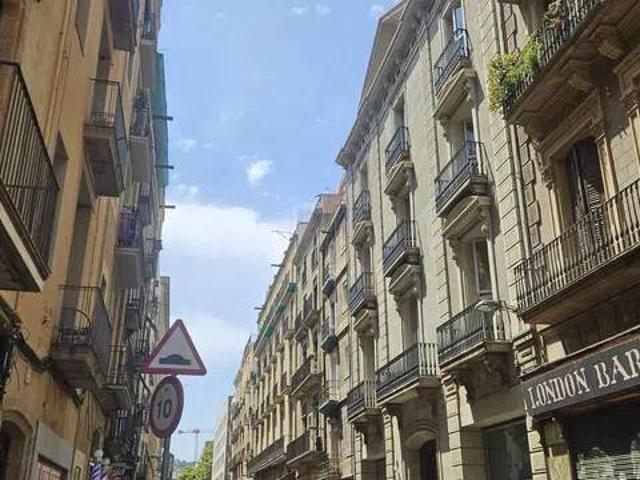 Piso en Venta en Barcelona