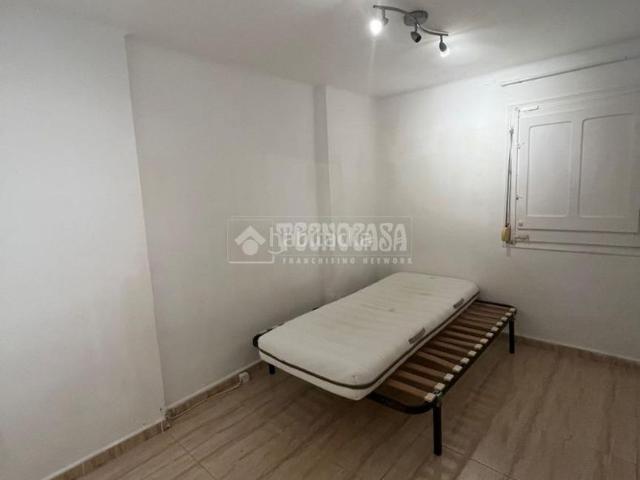 Piso en venta en Barcelona, Trinitat Nova. Piso en venta en Barcelona. Pisos.