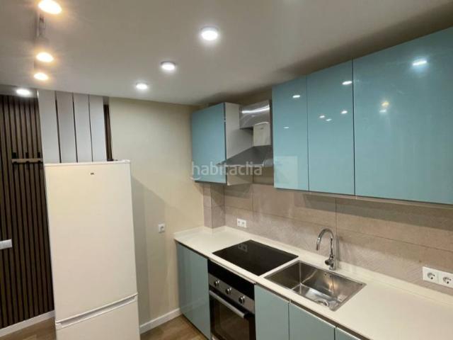 Piso en venta en Barcelona, Turó de la Peira. Piso en venta en Calle Travau. Pisos.