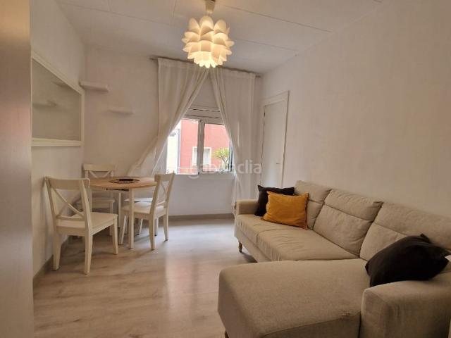 Piso en venta en Barcelona, Turó de la Peira. Piso en venta en TRAVAU 29, Barcelona. Pisos.
