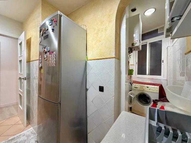 Piso en venta en Barcelona, Turó de la Peira. PISOS SOLE. Pisos.