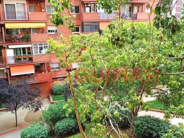 Piso en venta en Barcelona, Vall d´Hebron. PISO EN VENTA Barcelona Horta Guinardó La Vall d Hebron. Pisos.